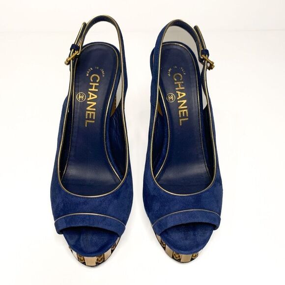 Chanel Blue Suede Gold Studded Interlocking C Slingback Heels EU 37 US 6-6.5 - Picture 2 of 12